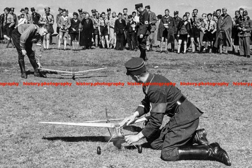 F030618 hitler youth and nsfk - hitler,